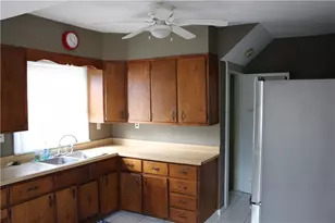 2348 Emerson Ave, Dayton, OH 45406 - Photo 9
