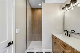 3906 Edwards Rd, Cincinnati, OH 45209 - Photo 27