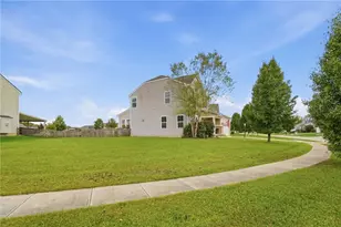 2951 Ambrosia Ln, Beavercreek Twp, OH 45385 - Photo 3