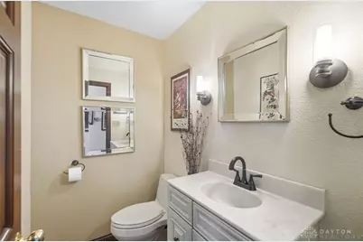 2099 Hedge Gate Boulevard, Beavercreek, OH 45431 - Photo 29