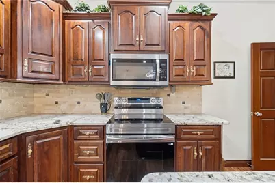 2099 Hedge Gate Boulevard, Beavercreek, OH 45431 - Photo 23
