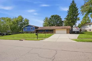 7680 John Elwood Dr, Centerville, OH 45459 - Photo 5