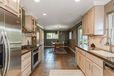 609 E David Road, Kettering, OH 45429 - Photo 9