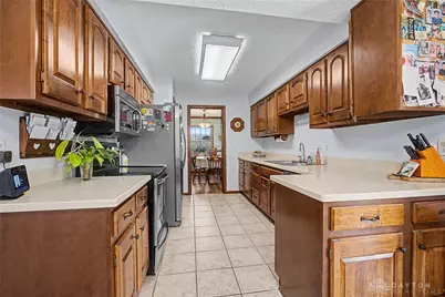 129 W Van Lake Drive, Vandalia, OH 45377 - Photo 17