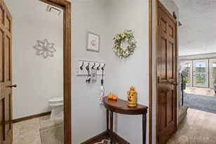 129 W Van Lake Dr, Vandalia, OH 45377 - Photo 7