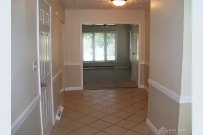 802 Louise, Xenia, OH 45385 - Photo 5