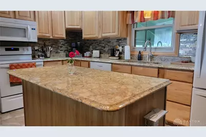 324 Oakridge Drive, Springfield, OH 45504 - Photo 25