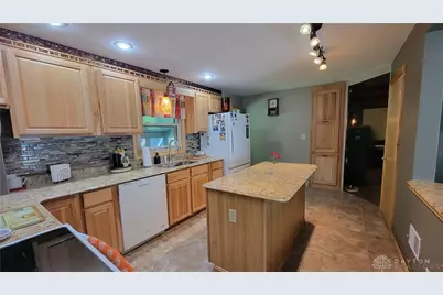 324 Oakridge Drive, Springfield, OH 45504 - Photo 29