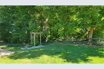 324 Oakridge Drive, Springfield, OH 45504 - Photo 7
