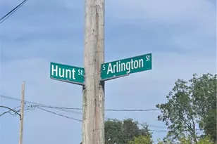 969 Hunt St, Akron, OH 44306 - Photo 1