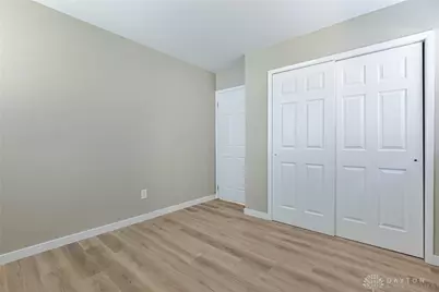 1530 S Alex Road, West Carrollton, OH 45449 - Photo 17