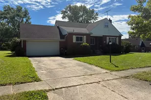 4270 Parkway Dr, Dayton, OH 45416 - Photo 1