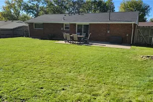 7310 Greydale Dr, Huber Heights, OH 45424 - Photo 9