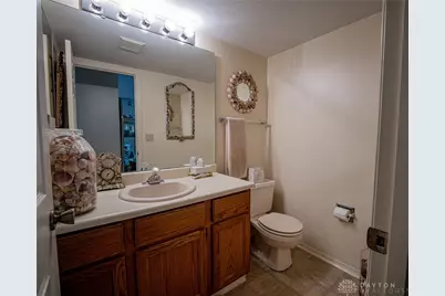 8860 Christygate Lane, Huber Heights, OH 45424 - Photo 17