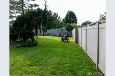 8860 Christygate Lane, Huber Heights, OH 45424 - Photo 33