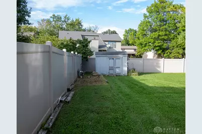 8860 Christygate Lane, Huber Heights, OH 45424 - Photo 37