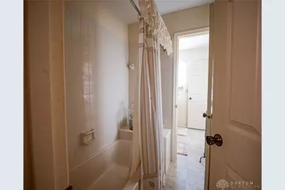 8860 Christygate Lane, Huber Heights, OH 45424 - Photo 23