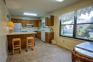 8860 Christygate Ln, Huber Heights, OH 45424 - Photo 7