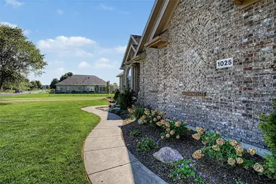 1025 Rosewood Creek Drive, Troy, OH 45373 - Photo 3