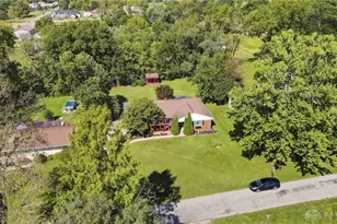 186 Meadow Ln, Springfield, OH 45505 - Photo 3