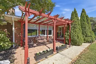 186 Meadow Ln, Springfield, OH 45505 - Photo 9