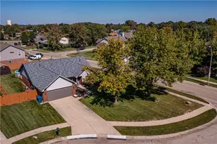 8030 Chipgate Ct, Huber Heights, OH 45424 - Photo 3