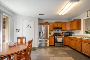 8030 Chipgate Ct, Huber Heights, OH 45424 - Photo 5