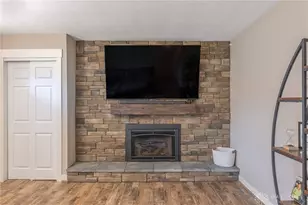 9719 Mintwood Rd, Clearcreek Twp, OH 45458 - Photo 5