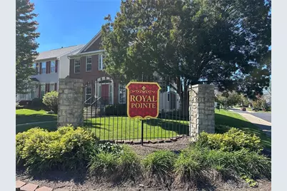 2639 Royal Gateway, Beavercreek, OH 45431 - Photo 3