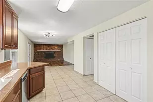 6621 Greenlee Ct, Huber Heights, OH 45424 - Photo 9