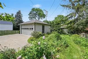 327 East Dr, Oakwood, OH 45419 - Photo 29