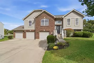 112 Ascot Glen Dr, Franklin, OH 45005 - Photo 1