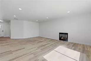8657 Plum Creek Ct, Franklin Twp, OH 45005 - Photo 11
