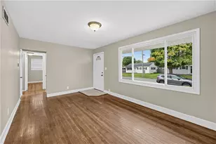 5254 Ferngrove Dr, Riverside, OH 45432 - Photo 3