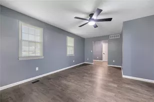 7815 Millerton Dr, Centerville, OH 45459 - Photo 5