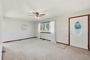 4724 Amesborough Rd, Dayton, OH 45420 - Photo 13