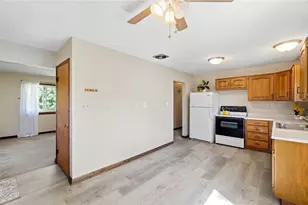 4724 Amesborough Rd, Dayton, OH 45420 - Photo 17