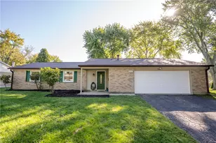 265 Waterford Dr, Centerville, OH 45458 - Photo 1