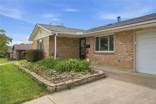 7389 Colegrove Dr, Huber Heights, OH 45424 - Photo 3