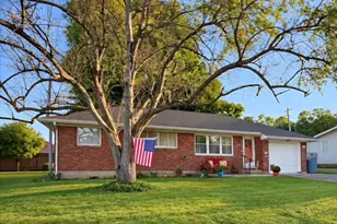 103 Mattis Dr, Lewisburg, OH 45338 - Photo 1