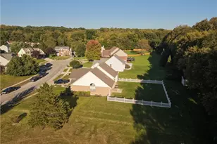 1332 Stillwater Ln, Dayton, OH 45415 - Photo 7