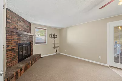 6637 Taylorsville Road, Huber Heights, OH 45424 - Photo 9