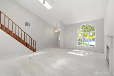 691 Doe Crossing, Centerville, OH 45459 - Photo 5