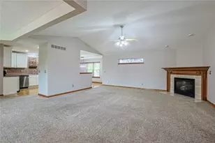 5984 Tyler Point Dr, Fairfield, OH 45011 - Photo 5