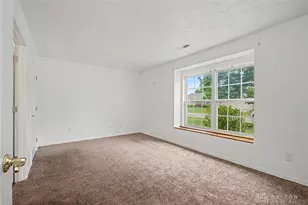 1562 Farrington Dr, Kettering, OH 45420 - Photo 9