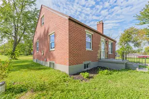 3869 Kemp Rd, Beavercreek, OH 45431 - Photo 3