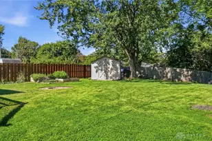 421 Greenport Dr, West Carrollton, OH 45449 - Photo 41