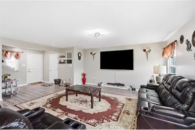 1015 Colonial Way, Huber Heights, OH 45424 - Photo 11