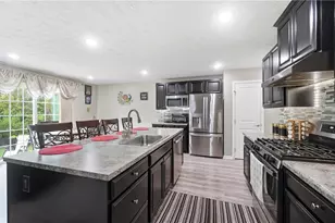 1015 Colonial Way, Huber Heights, OH 45424 - Photo 15