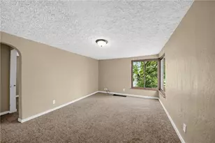 1323 Eastview Dr, Fairborn, OH 45324 - Photo 3